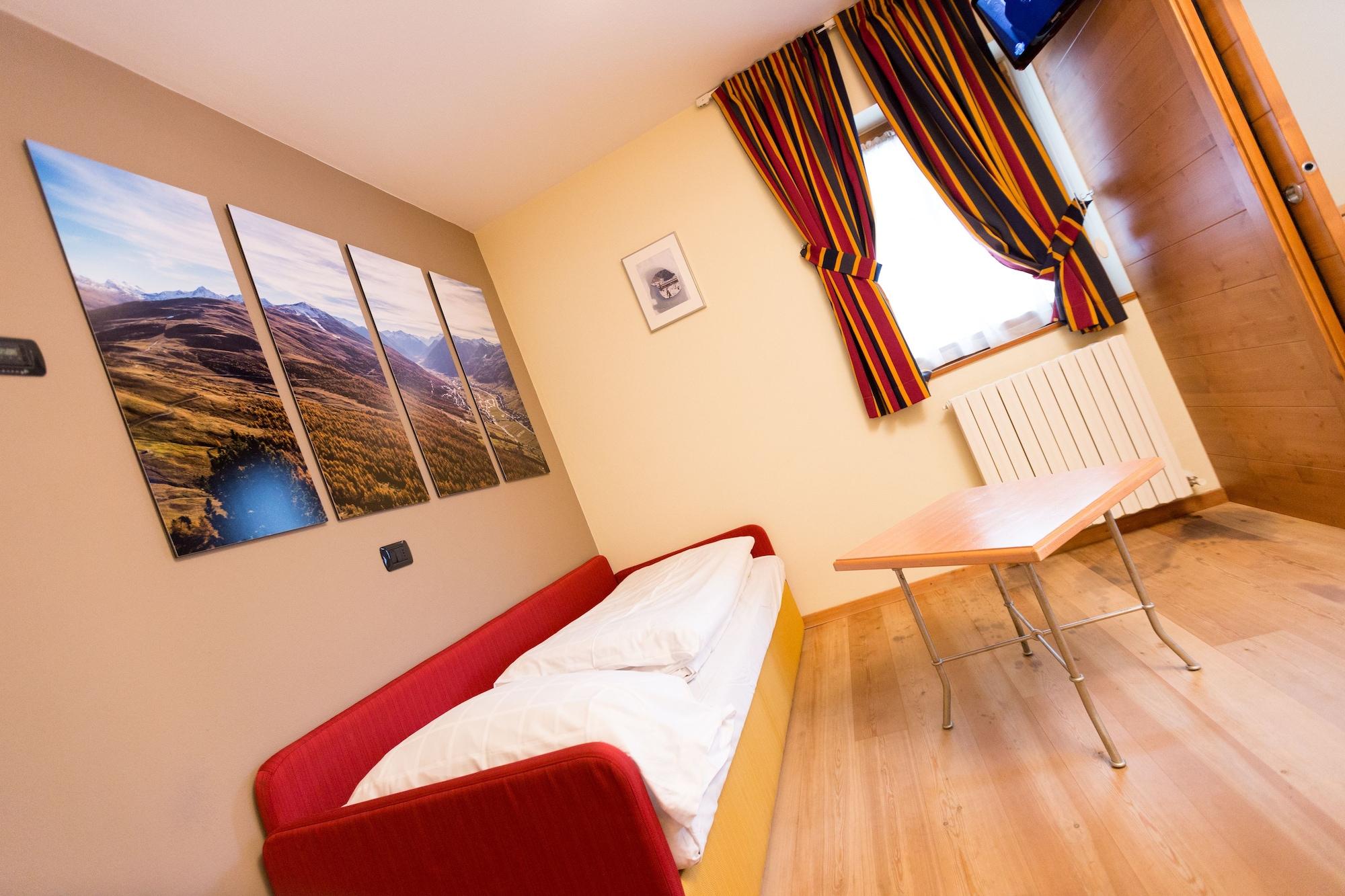Hotel Touring Ливиньо Экстерьер фото