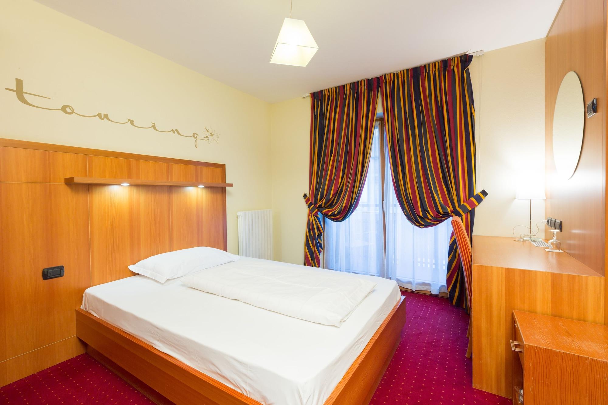 Hotel Touring Ливиньо Экстерьер фото