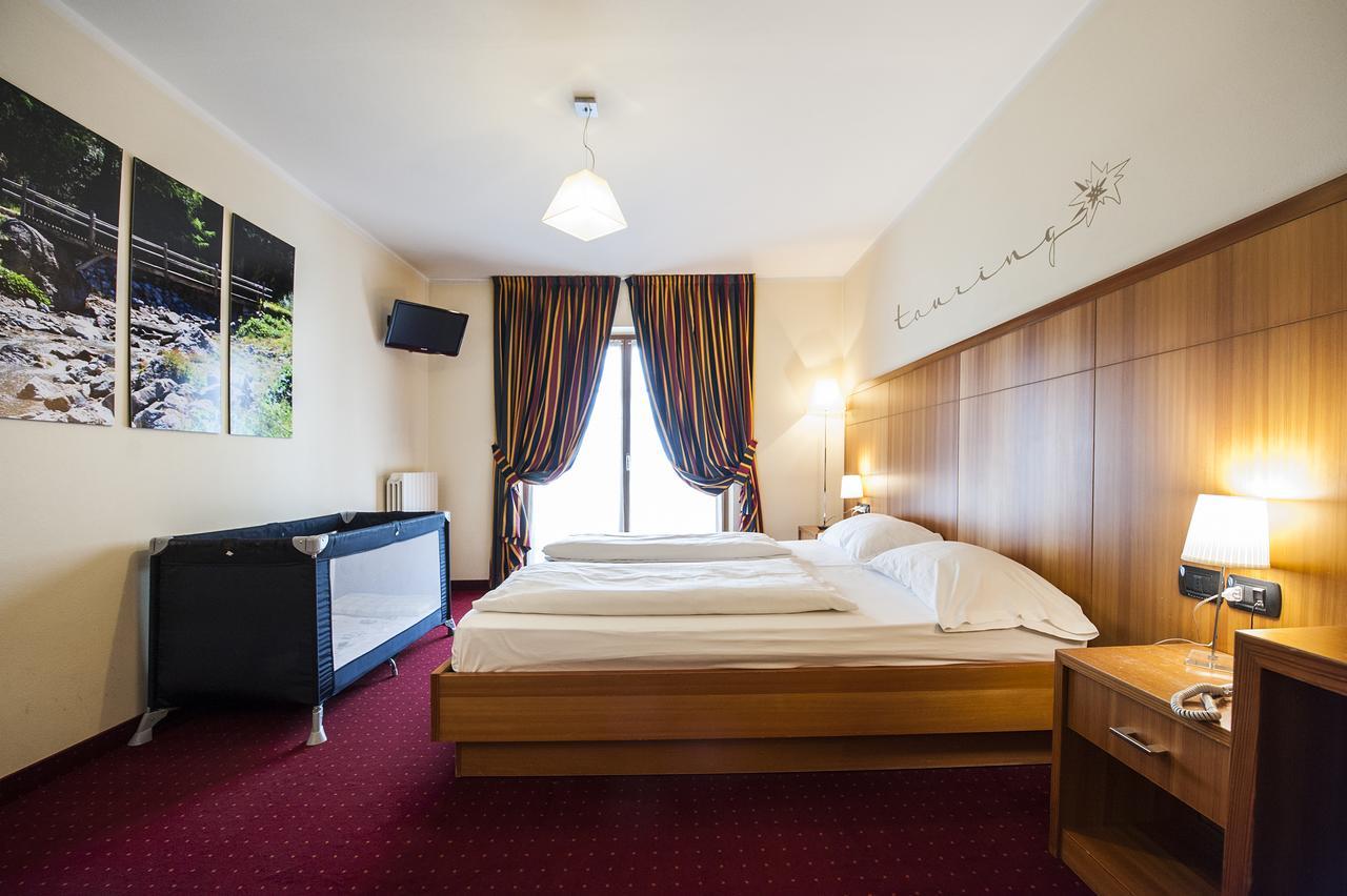 Hotel Touring Ливиньо Экстерьер фото